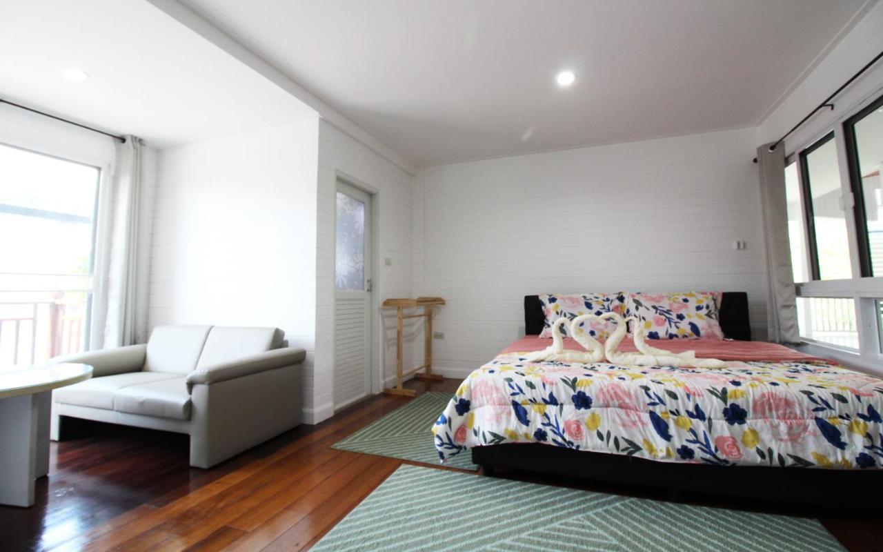Room In Guest Room - Baan Khunphiphit Homestay No2322 Аюттхая Экстерьер фото
