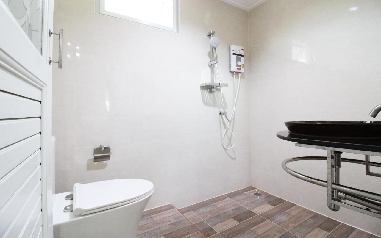 Room In Guest Room - Baan Khunphiphit Homestay No2322 Аюттхая Экстерьер фото