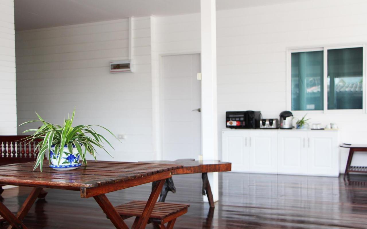 Room In Guest Room - Baan Khunphiphit Homestay No2322 Аюттхая Экстерьер фото