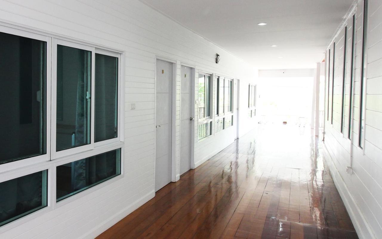 Room In Guest Room - Baan Khunphiphit Homestay No2322 Аюттхая Экстерьер фото