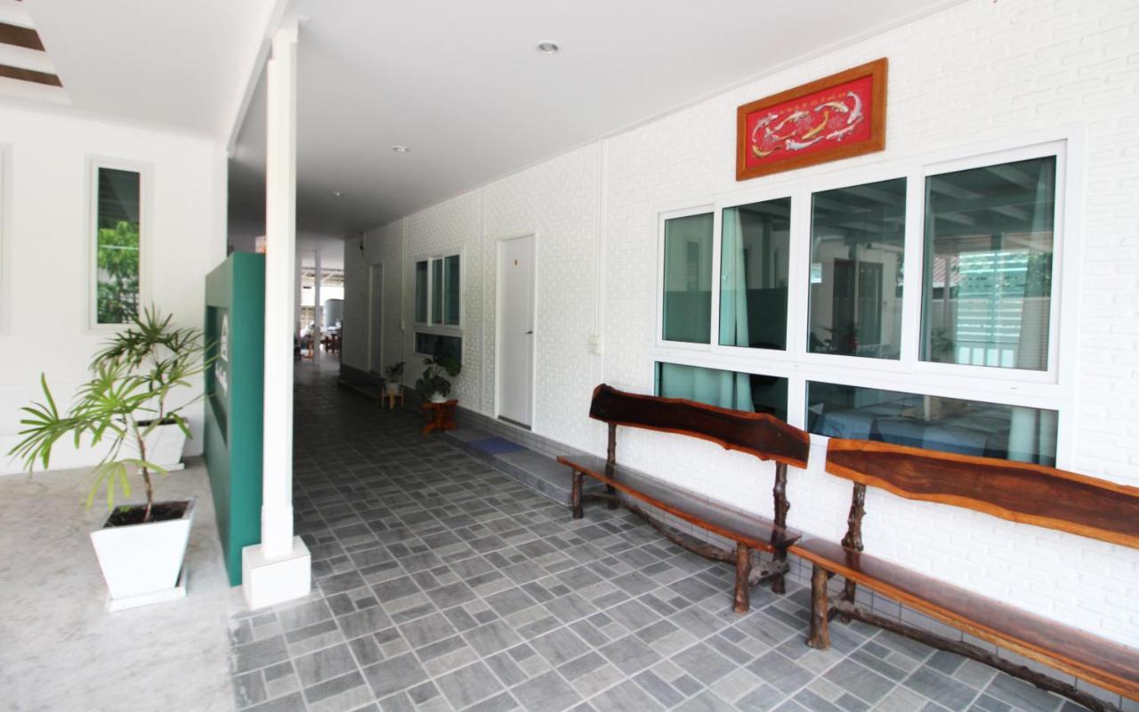 Room In Guest Room - Baan Khunphiphit Homestay No2322 Аюттхая Экстерьер фото